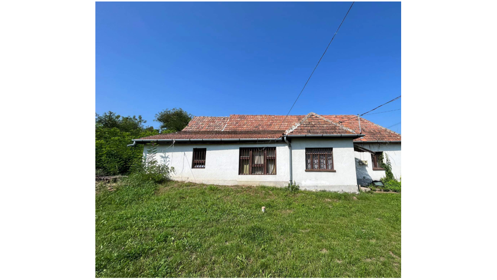 Felsőtelekes-  Dva domy na jednom pozemku čiastočne prerobené