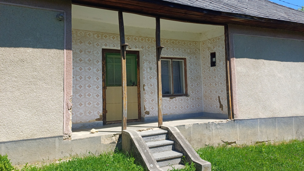 TORNASZENTJAKAB - 2 domy na jedom pozemku, 6 izieb