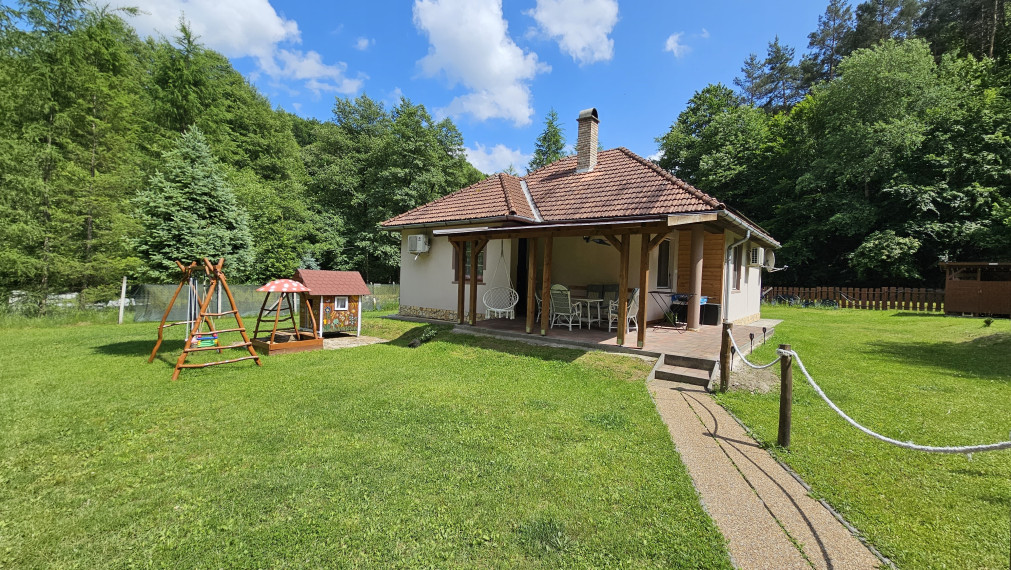 Nagyhuta - výnimočná nehnuteľnosť - panzión - na samote u lesa