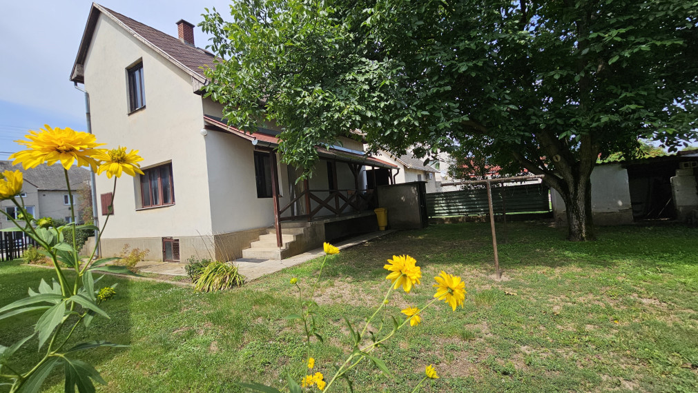 Vilmány - 5 izbový rodinný dom aj  na trvalé bývanie výborný stav