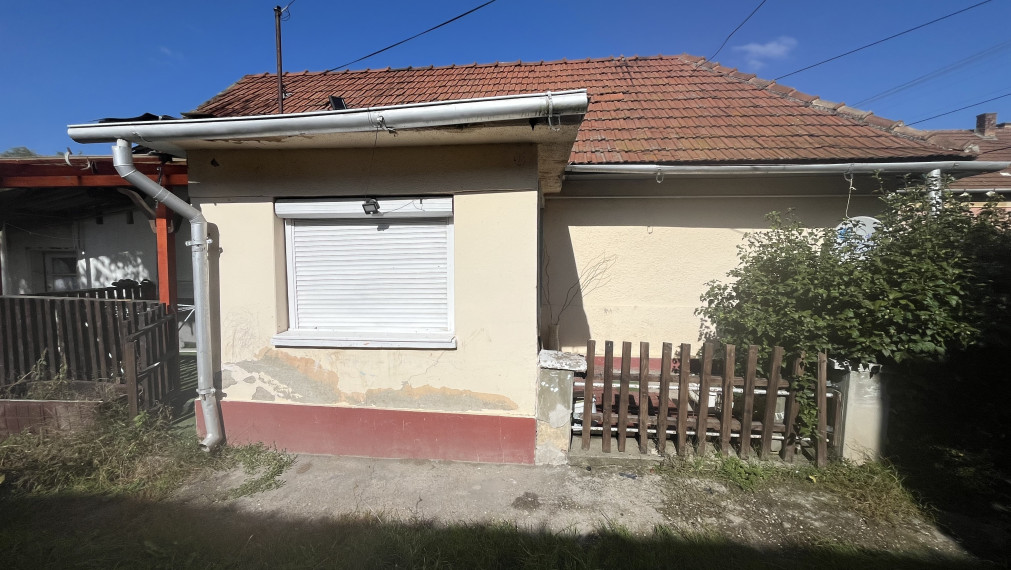Ormosbánya - 1,5 izbový  dom, 1000m2 pozemok