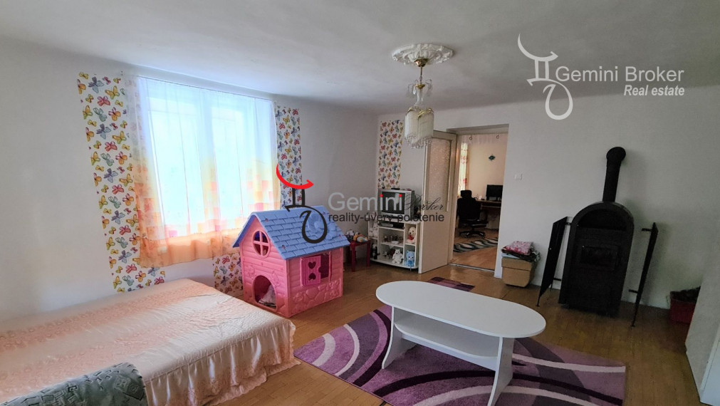 GEMINIBROKER v obci FONY 4 izbový rekonštruovaný dom