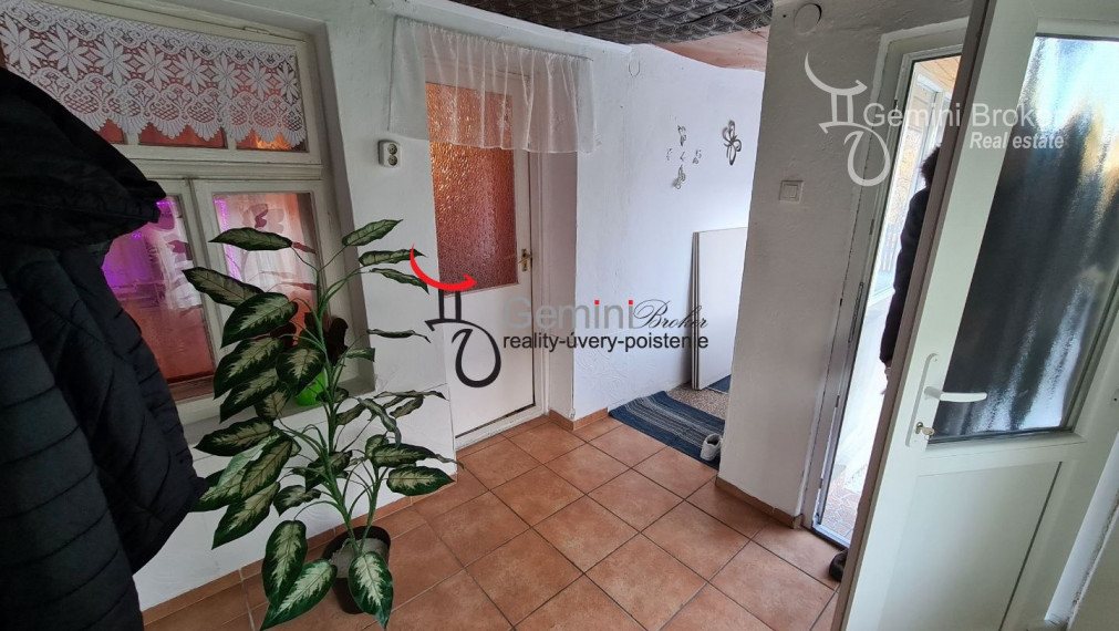 GEMINIBROKER v obci FONY 4 izbový rekonštruovaný dom