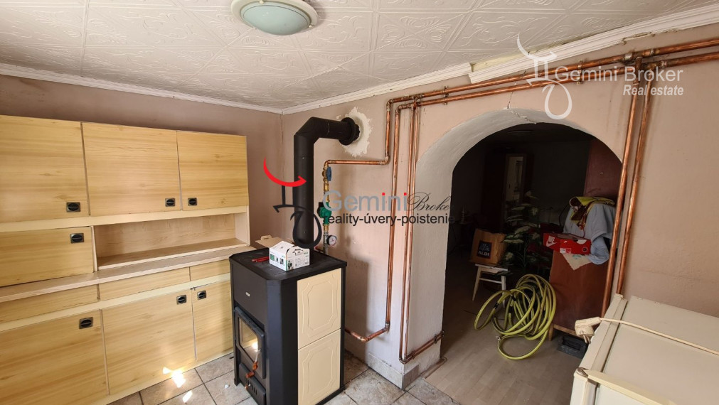 GEMINIBROKER v obci FONY 4 izbový rekonštruovaný dom