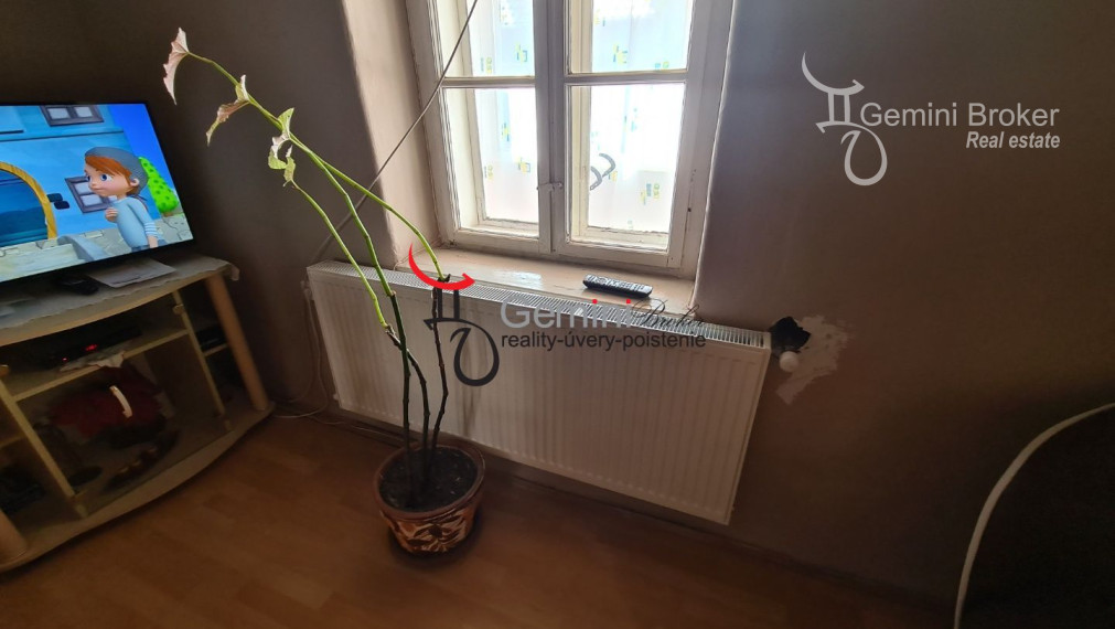 GEMINIBROKER v obci FONY 4 izbový rekonštruovaný dom