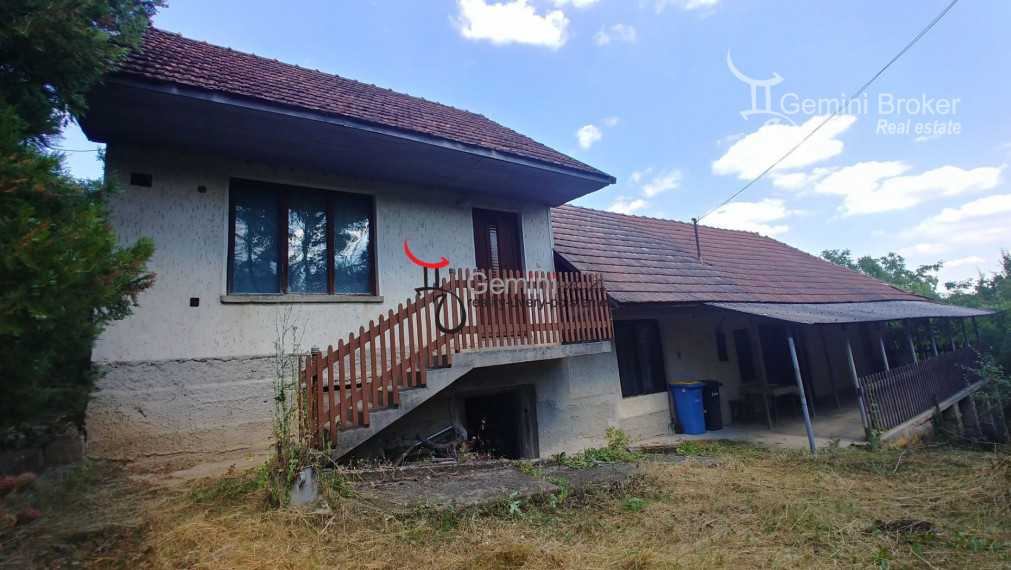 GEMINIBROKER Vám ponúka zachovalý dom v pokojnej obci Varbóc