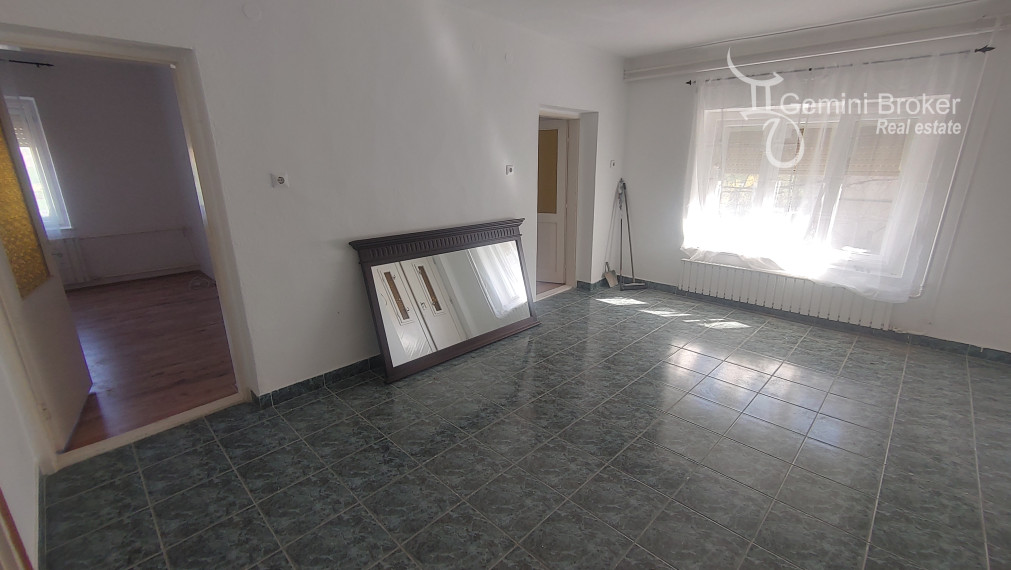 MARTONYI len 2km od vodnej nádrže Rakaca - Maďarsko