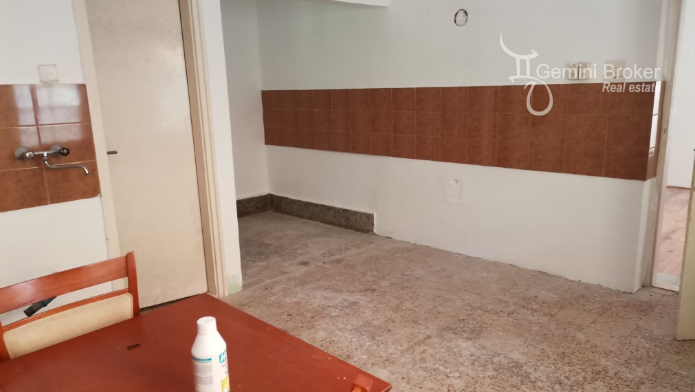 MARTONYI len 2km od vodnej nádrže Rakaca - Maďarsko