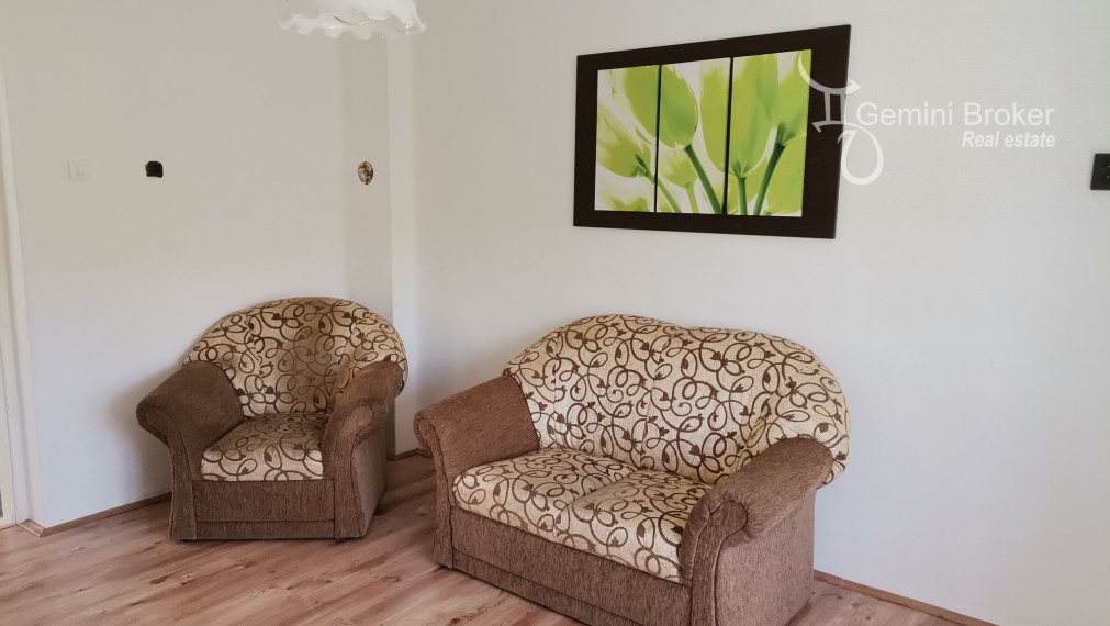 MARTONYI len 2km od vodnej nádrže Rakaca - Maďarsko