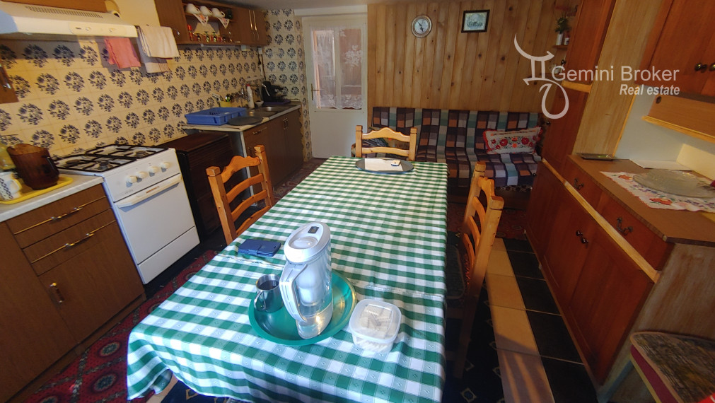 Szendrő - krásny 2-generačný rodinný dom od GEMINIBROKER