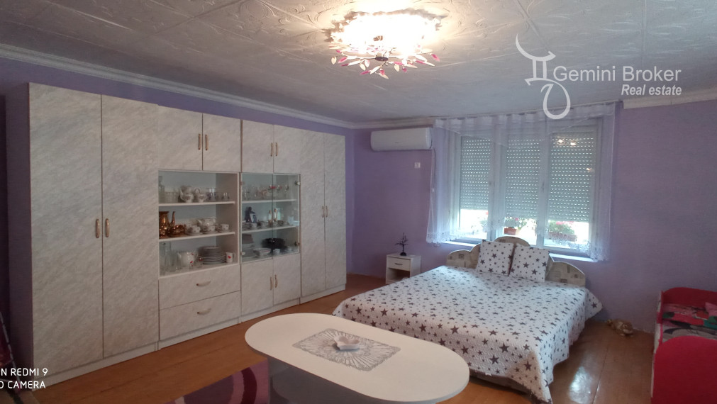 GEMINIBROKER v obci FONY 4 izbový rekonštruovaný dom