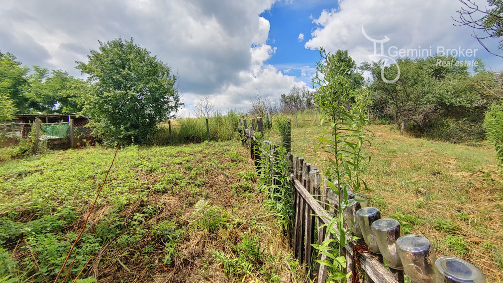 Felsőtelekes - 2 domy na veľkom pozemku len 30km od hraníc