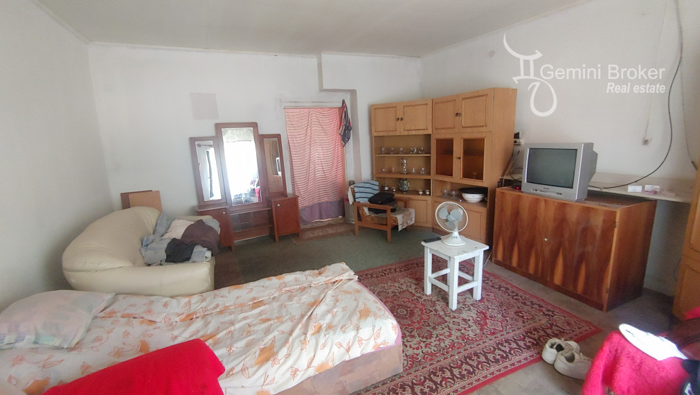 Felsőtelekes - 1h od KE vidiecky domček s gánkom a pivnicou