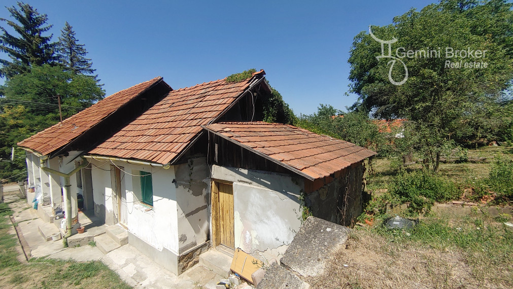 Felsőtelekes - 1h od KE vidiecky domček s gánkom a pivnicou