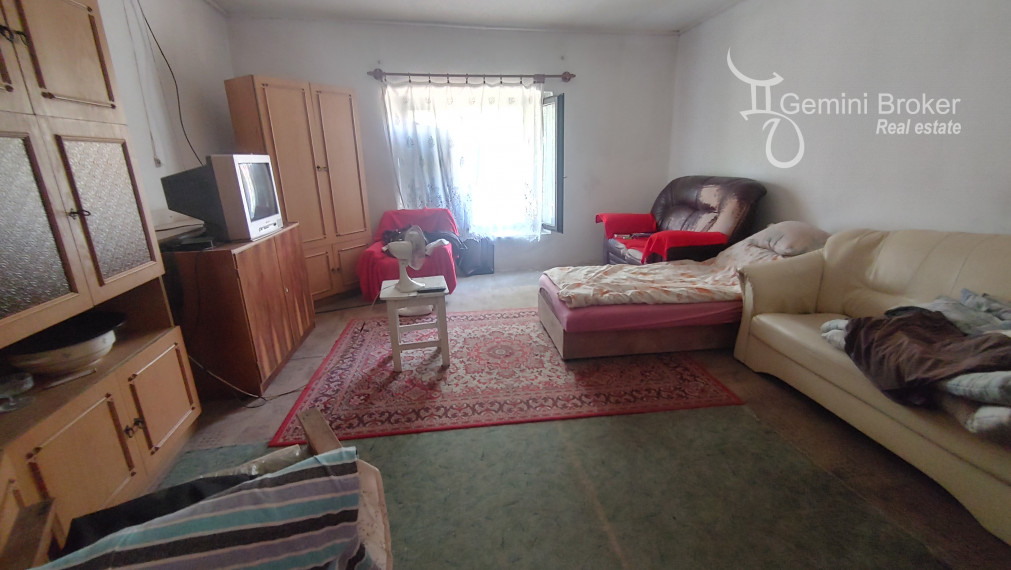 Felsőtelekes - 1h od KE vidiecky domček s gánkom a pivnicou