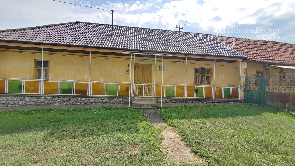 AGGTELEK - RD s novou strechou a 1ha pozemkom len 8km od hraníc