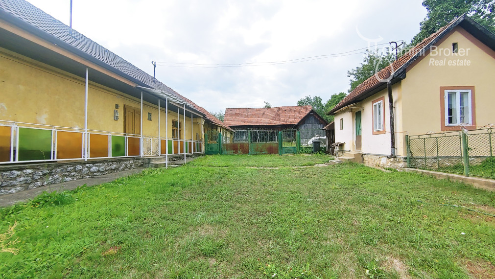 AGGTELEK - RD s novou strechou a 1ha pozemkom len 8km od hraníc