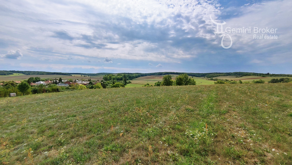 AGGTELEK - RD s novou strechou a 1ha pozemkom len 8km od hraníc