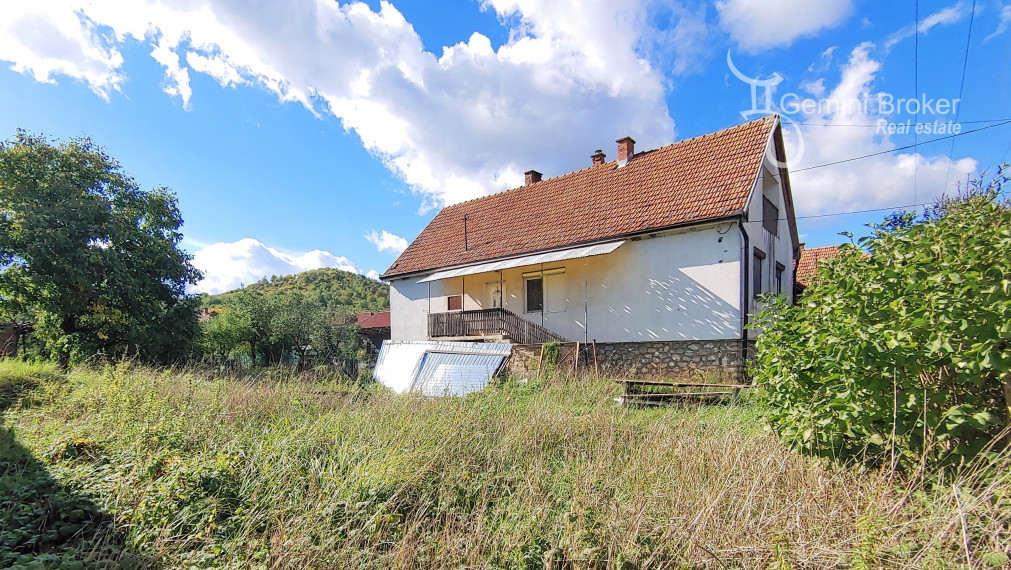 ZNÍŽENÁ CENA - Zateplený 5i RD s balkónom 40min z Košíc - Bódvaszilas MAĎARSKO