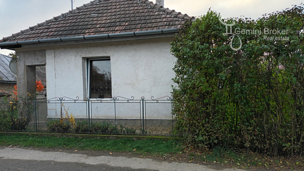 GEMINIBROKER v obci Hernádvécse ponúka na predaj  3 izbový rodinný dom s veľkým pozemkom