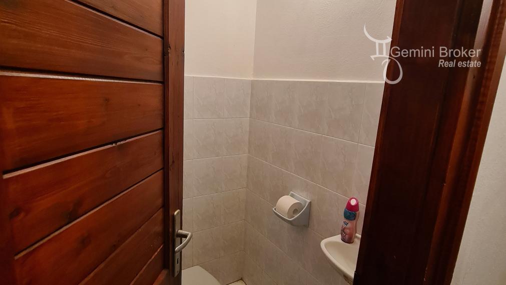 Sátoraljaújhely - 7 izbový  3 generačný rodinný dom v centre