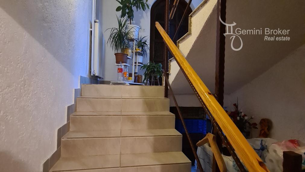 Sátoraljaújhely - 7 izbový  3 generačný rodinný dom v centre