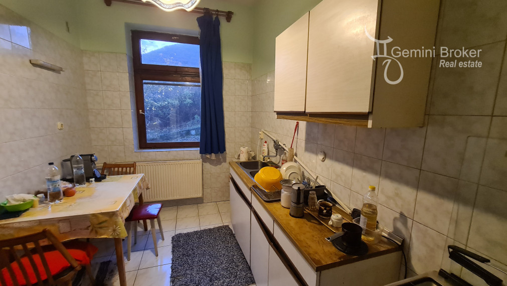 Sátoraljaújhely - 7 izbový  3 generačný rodinný dom v centre