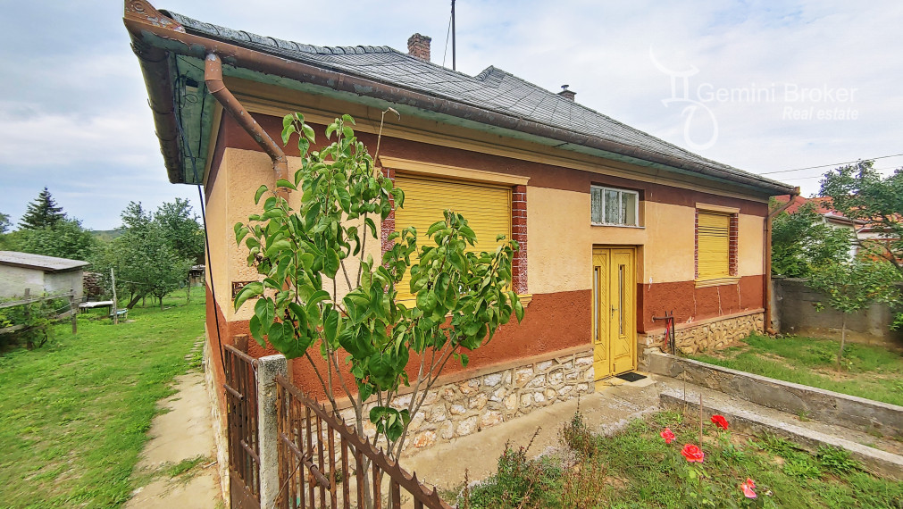 AGGTELEK - pekný 3i RD s garážou len 8km od hraníc