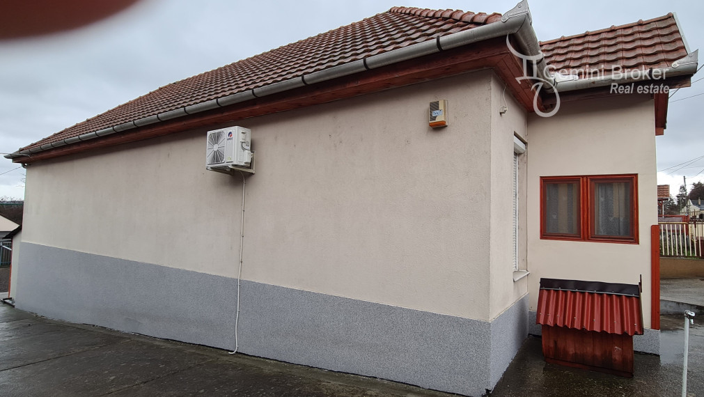 Sátoraljaújhely - 2 domy na jednom pozemku vhodné na podnikanie aj bývanie