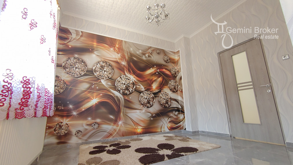 Luxusný 4-izbový rodinný dom s balkónom v turistickej časti mesta Szendrő