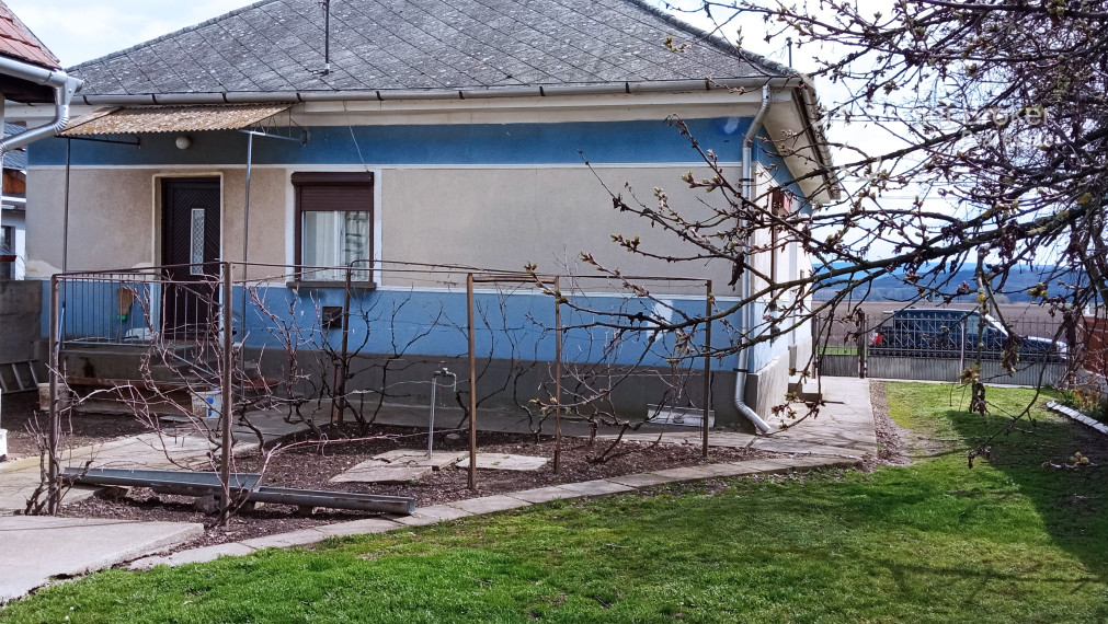 GEMINIBROKER v Encsi ponúka 3 izbový sympatický domček