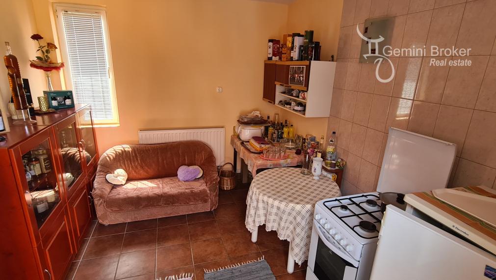 Znížená cena! Sátoraljaújhely - 6 izbový rodinný dom pre náročných v centre so súkromím