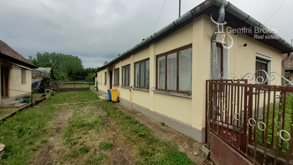 GEMINIBROKER v obci Krasznokvajda ponúka2 izbový dom v pôvodnom stave