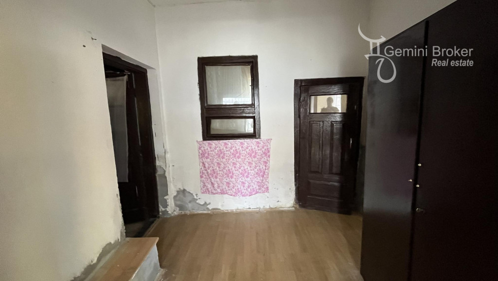 Felsőtelekes-  Dva domy na jednom pozemku čiastočne prerobené