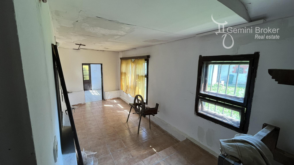 Felsőtelekes-  Dva domy na jednom pozemku čiastočne prerobené