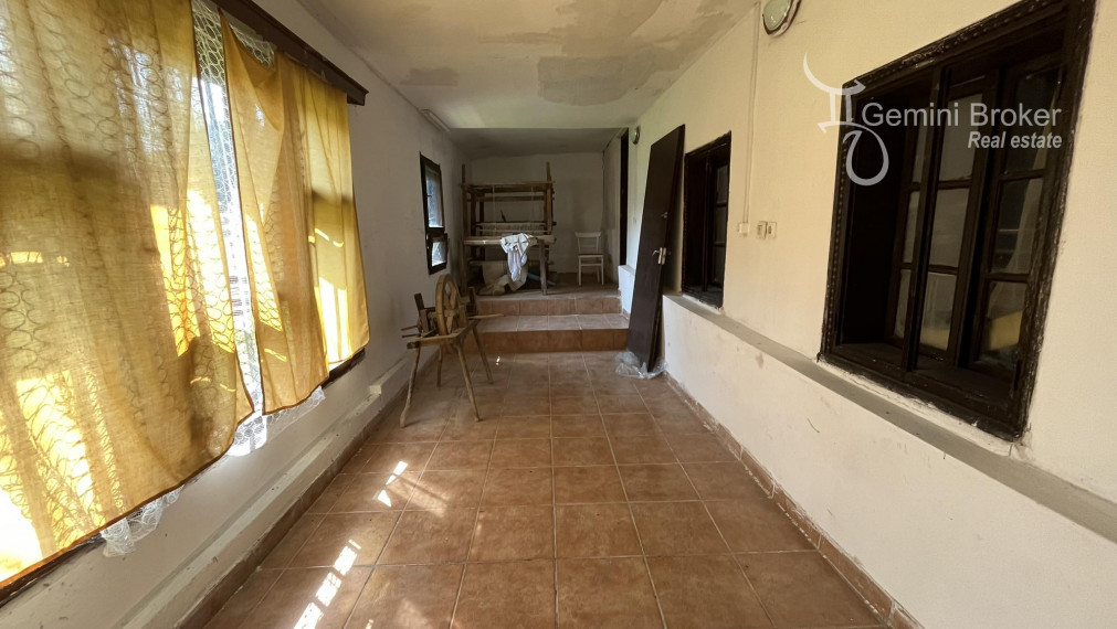 Felsőtelekes-  Dva domy na jednom pozemku čiastočne prerobené