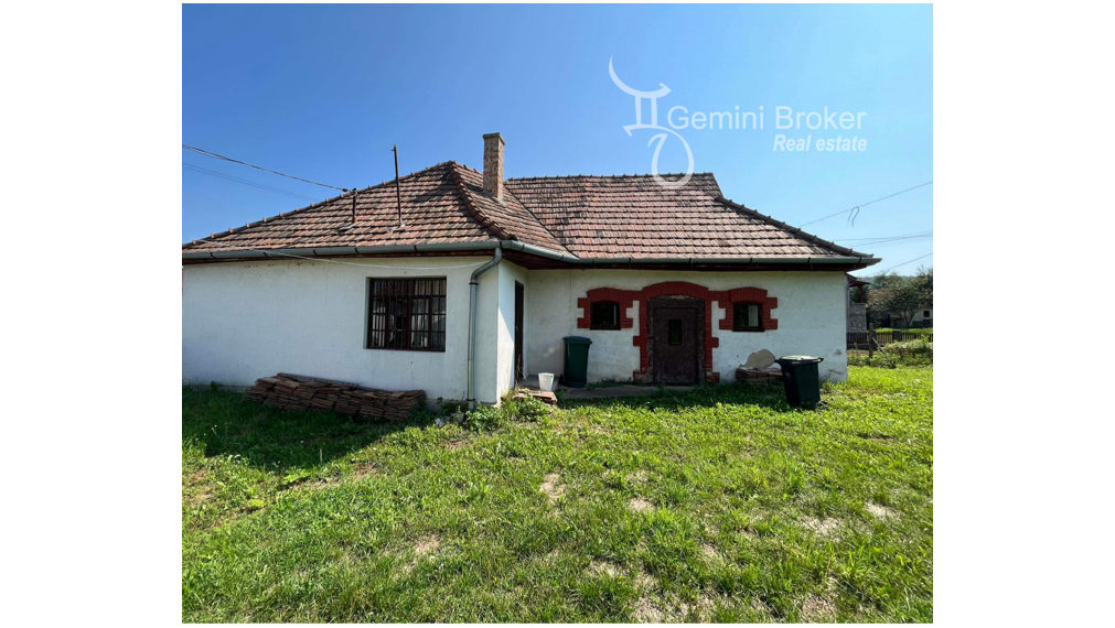 Felsőtelekes-  Dva domy na jednom pozemku čiastočne prerobené