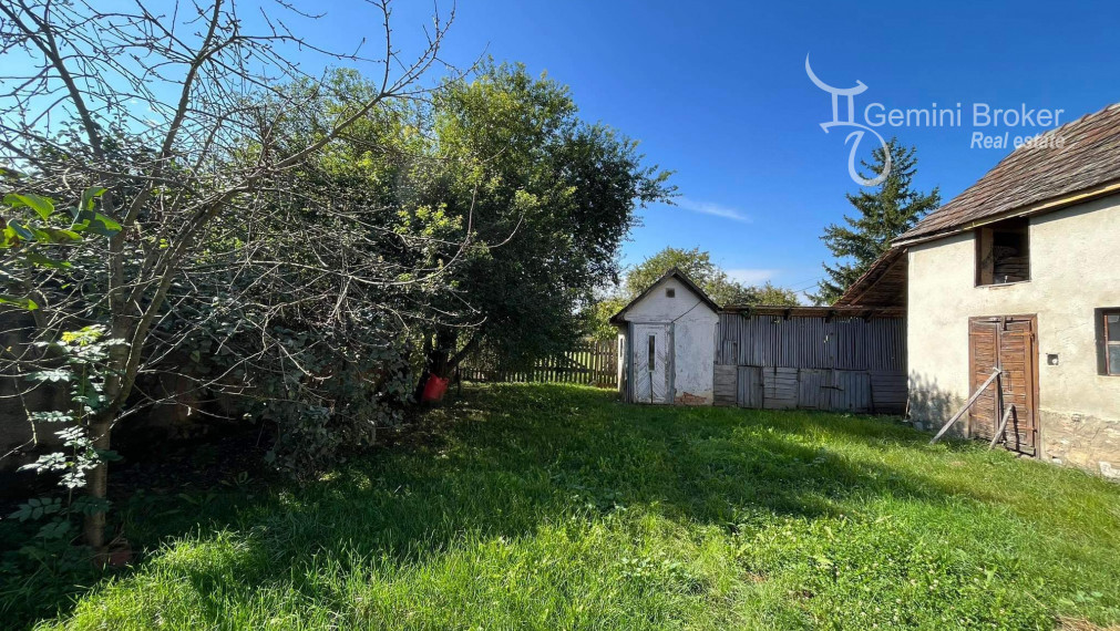 KOMJÁTI- 4 izbový rodinný dom v pôvodnom stave