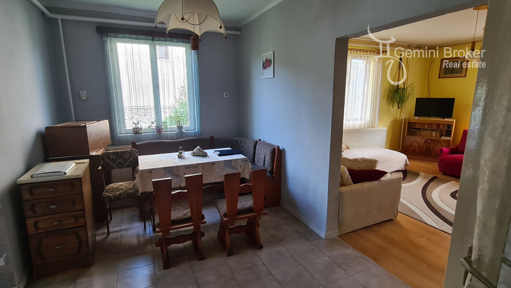 HOLLÓHÁZA - 4 izbový dom vhodný na bývanie, tiché prostredie, krásny výhľad