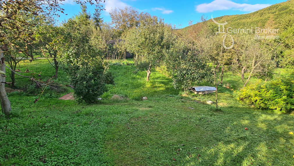 HOLLÓHÁZA - 4 izbový dom vhodný na bývanie, tiché prostredie, krásny výhľad