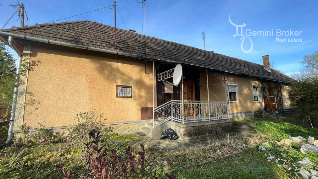 TORNASZENTJAKAB- 3 izbový rodinný dom s letnou kuchyňou