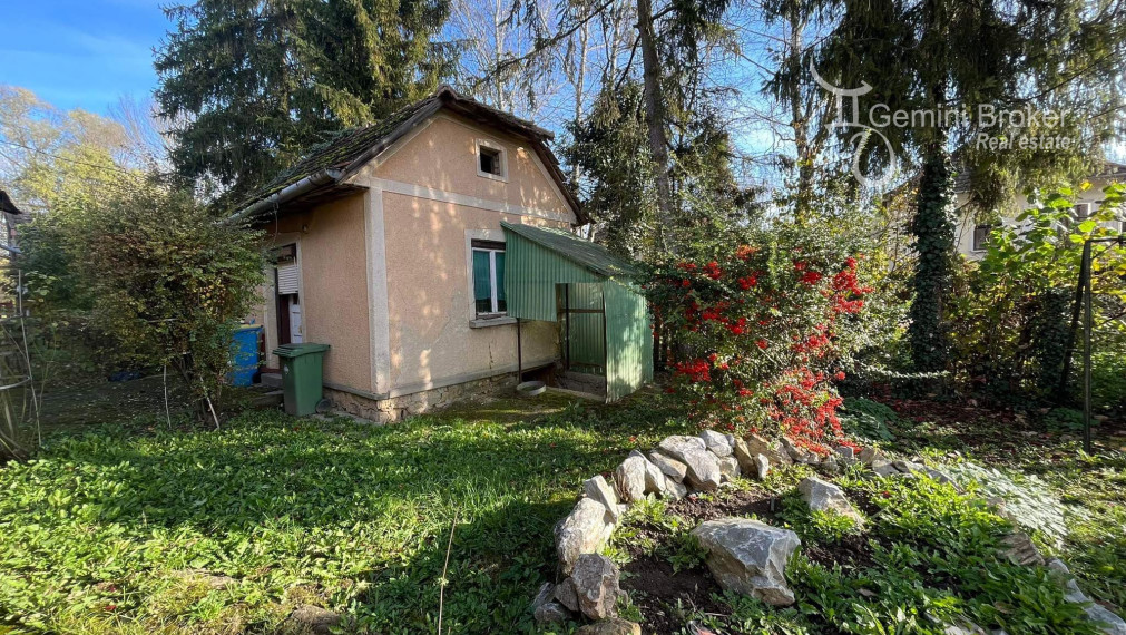 TORNASZENTJAKAB- 3 izbový rodinný dom s letnou kuchyňou