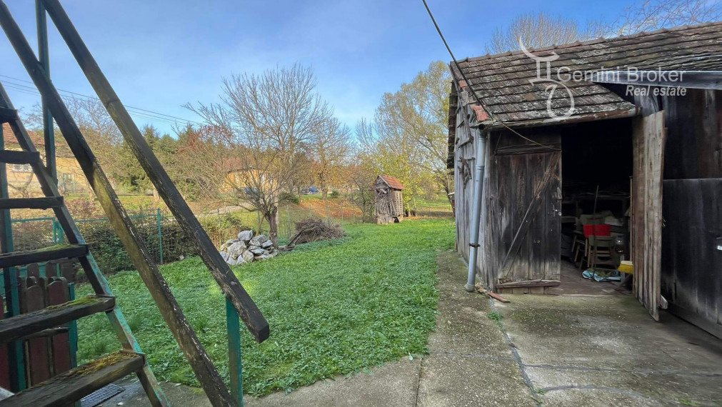 TORNASZENTJAKAB- 3 izbový rodinný dom s letnou kuchyňou