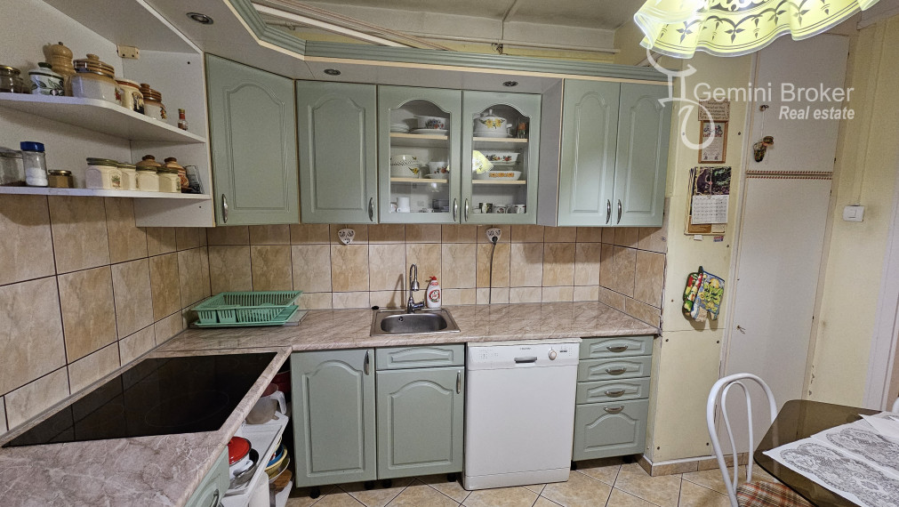 ZNÍŽENÁ CENA!! Slovenské Nové Mesto - Sátoraljaújhely 3 izbový veľký slnečný byt