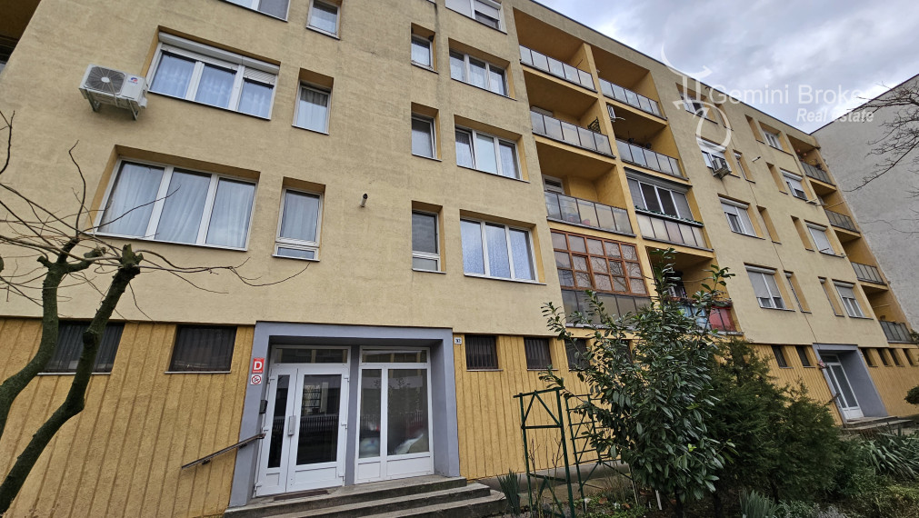 Sátoraljaújhely - tehlový 2 izbový byt len 1 km od slovenských hraníc