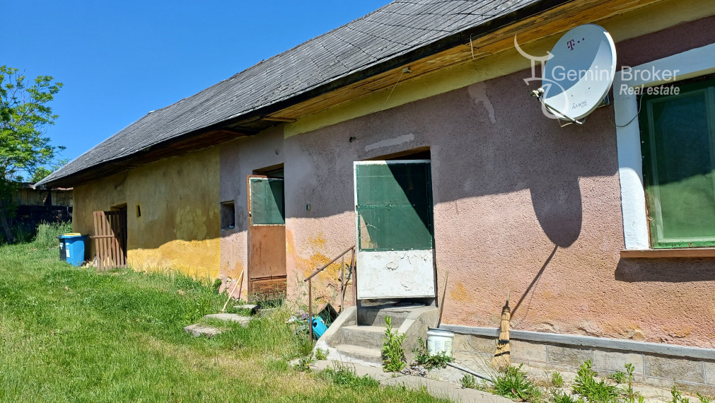 TORNASZENTJAKAB - 2 domy na jedom pozemku, 6 izieb