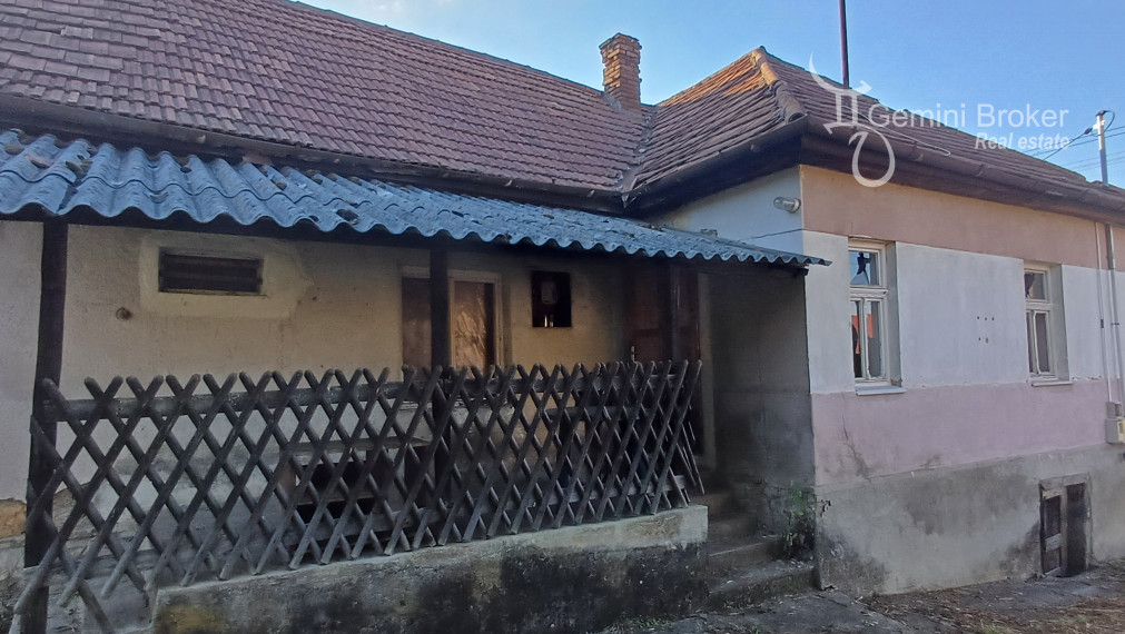 Felsőtelekes - 3 izbový rodinný dom za cenu pozemku, 30á pozemok