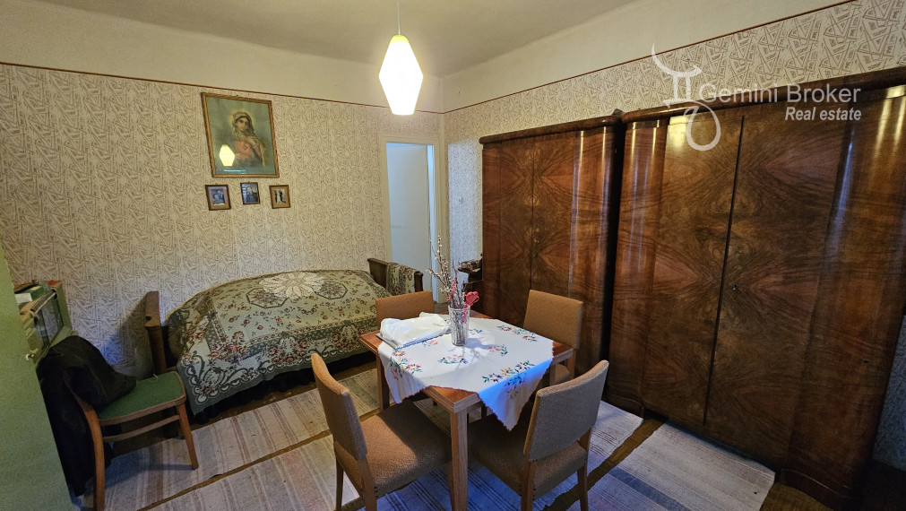 Perkupa - 3 izbový rodinný dom vo výbornom stave na krásnom pozemku 27á