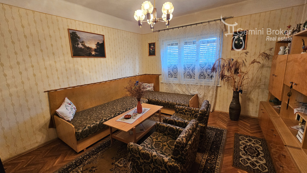 Perkupa - 3 izbový rodinný dom vo výbornom stave na krásnom pozemku 27á