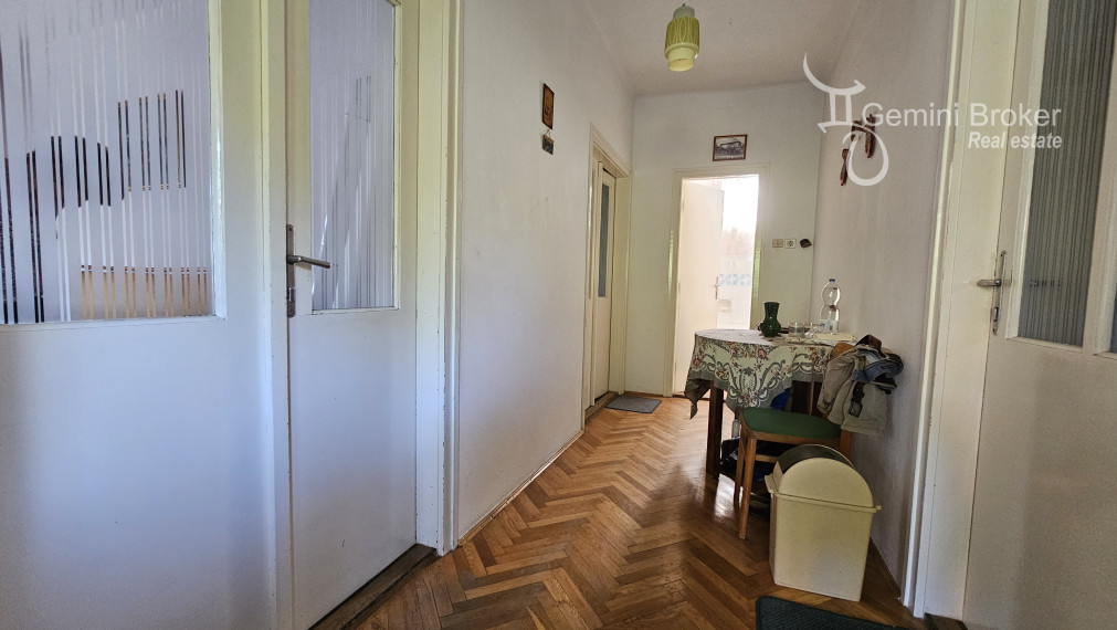 Perkupa - 3 izbový rodinný dom vo výbornom stave na krásnom pozemku 27á